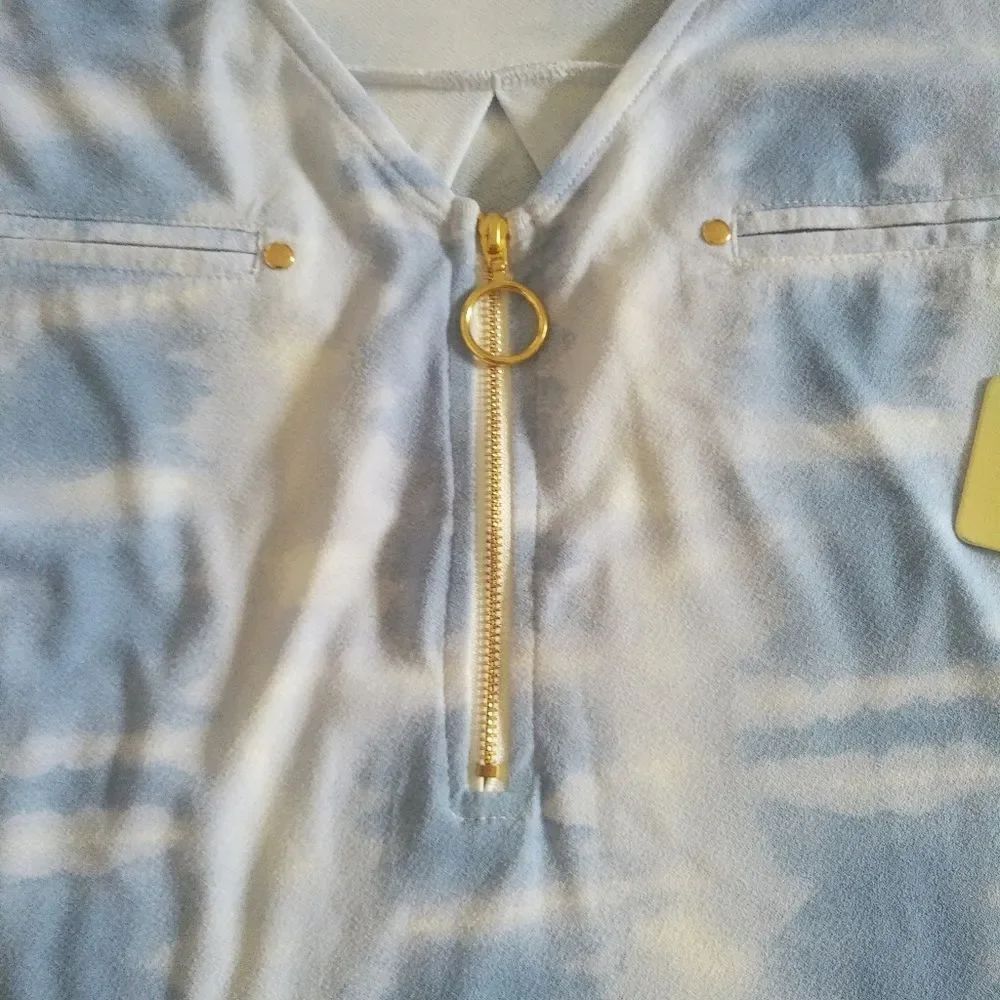 Flower🌻 & Feather🕊️ Tie Dye☮️ Blouse - NWT - Picture 3 of 13